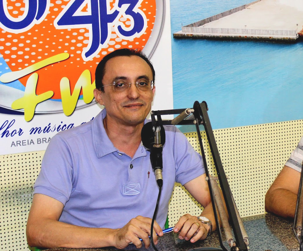Souza voltará a apresentar seu programa  de rádio (Foto: Reprodução)