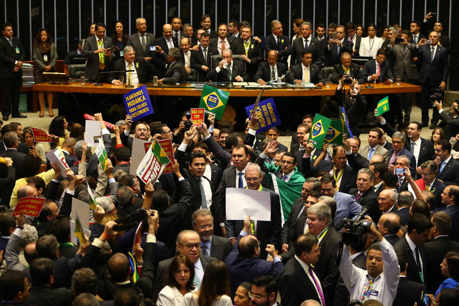 Pedido de impeachment foi aprovado pelo  plenário da Câmara Federa (Foto: Dida Sampaio/Estadão)  