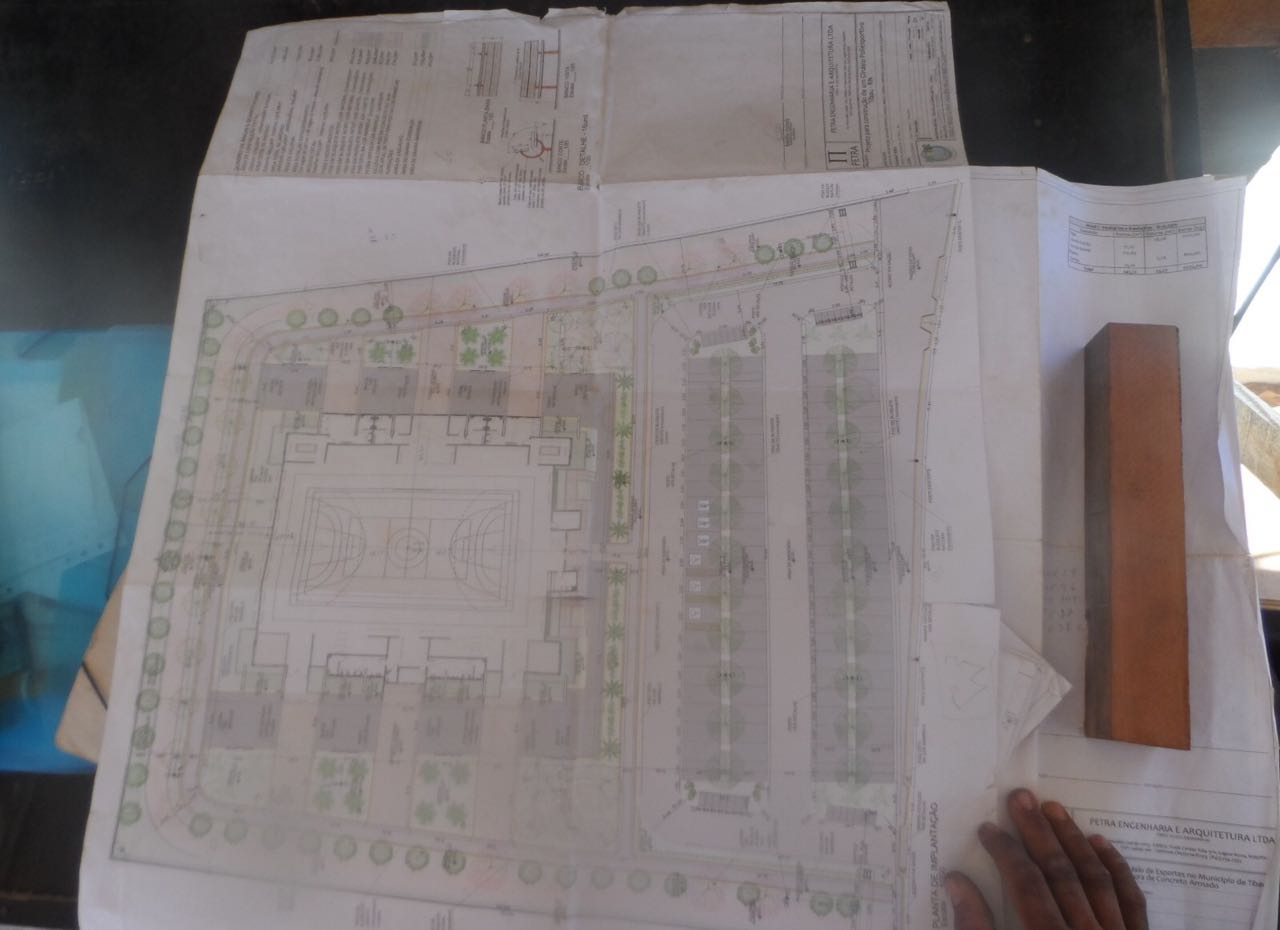 Projeto garante à população uma moderna e bem equipada praça poliesportiva