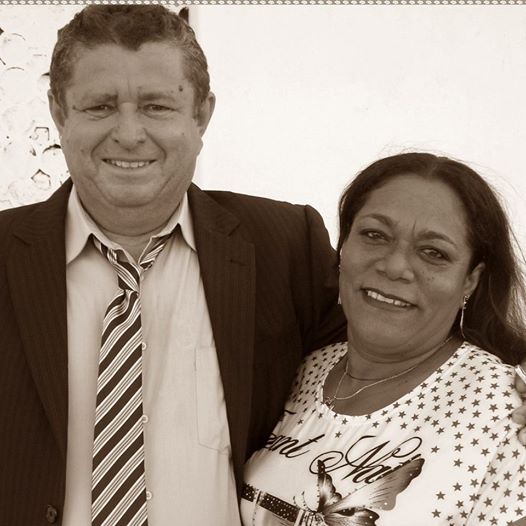Antônio Carlos com a esposa Maria Sandra (Foto: Reprodução/Facebook)