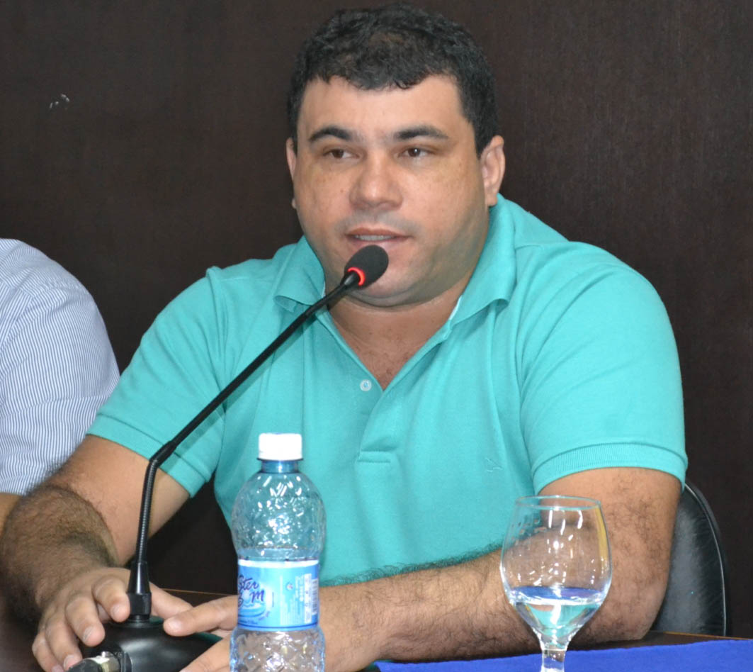 Pré-candidato a vice-prefeito Sandro Góis elogiou postura do partido e do vereador "Tonho da Cohab" 