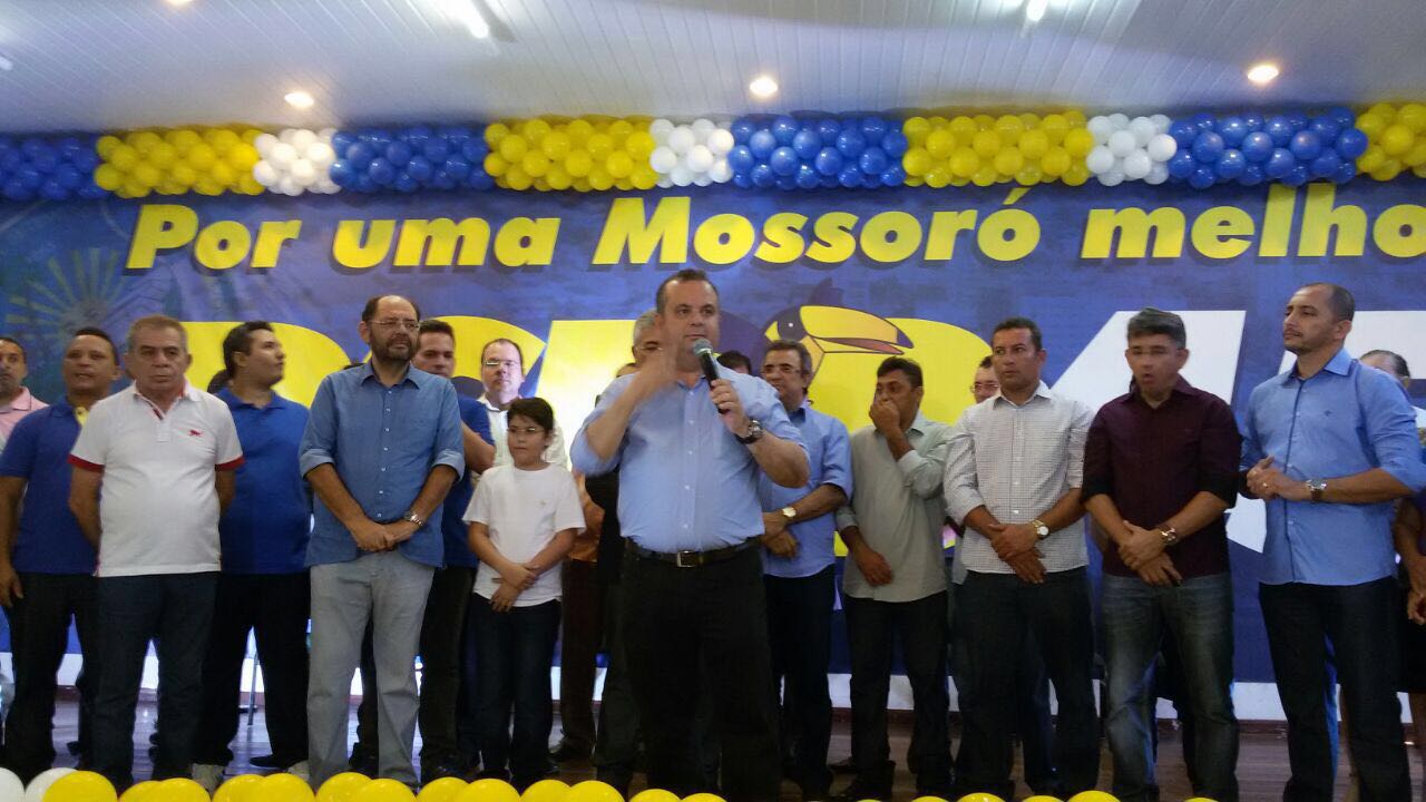 Rogério Marinho, em discurso, destacou a força da pré-candidatura do empresário