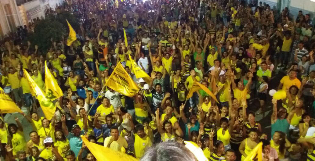 Movimentação política de Toninho e Sandro na noite de ontem (Foto: Divulgação)