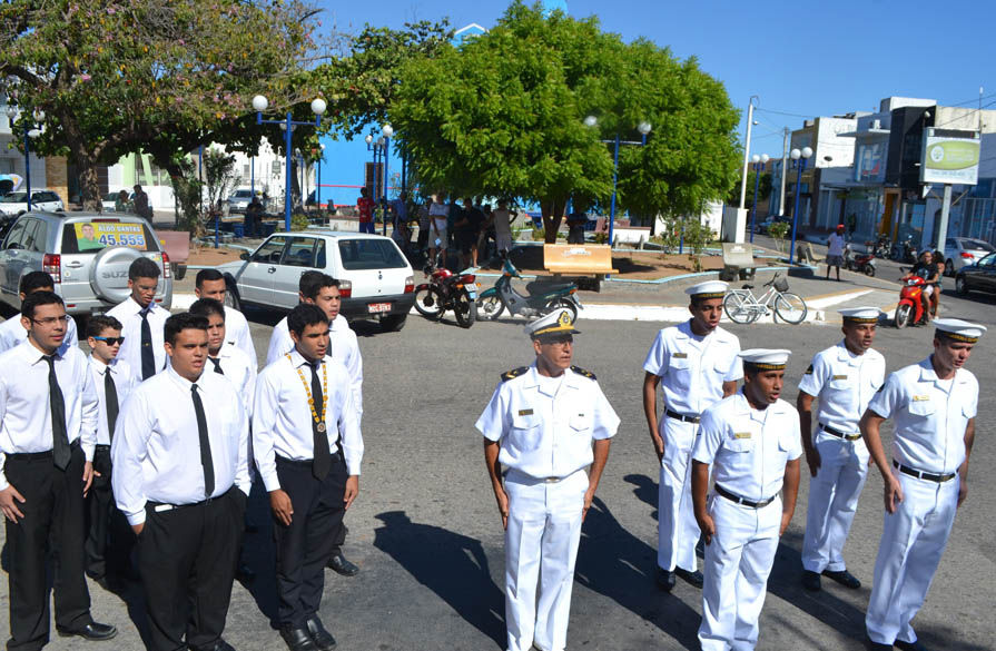 Representantes da Ordem Demolay e da Marinha do Brasil participaram do ato cívico 