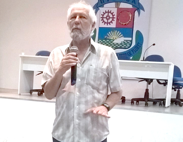 O engenheiro e professor Cícero Onofre alerta que o plano é uma obrigação do município