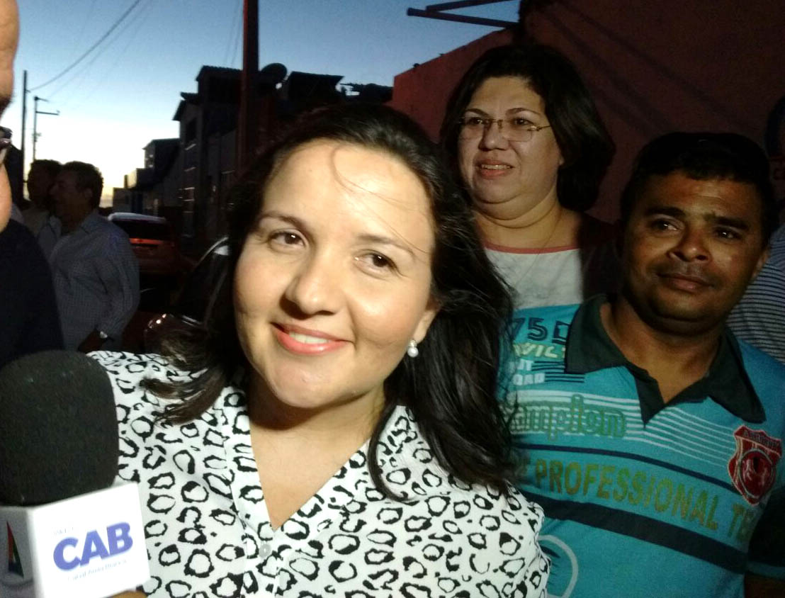 Lidiane Garcia afirma que adutora constitui um grande benefício para a zona rural (Foto : Reprodução)