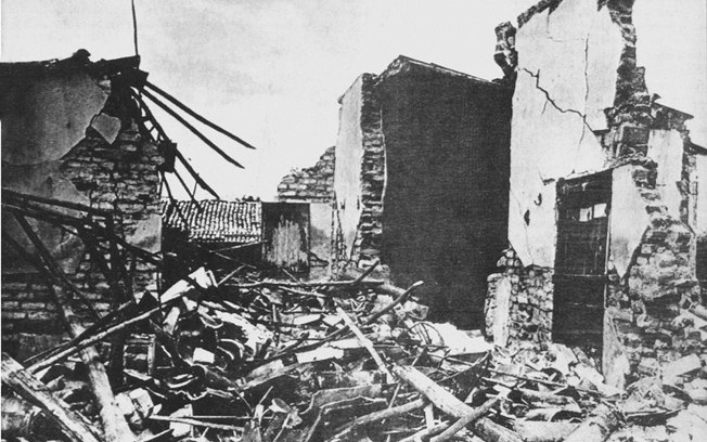 Terremoto em 1986 devastou a cidade (Foto: Reprodução)