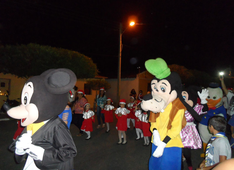 16-desfile-person