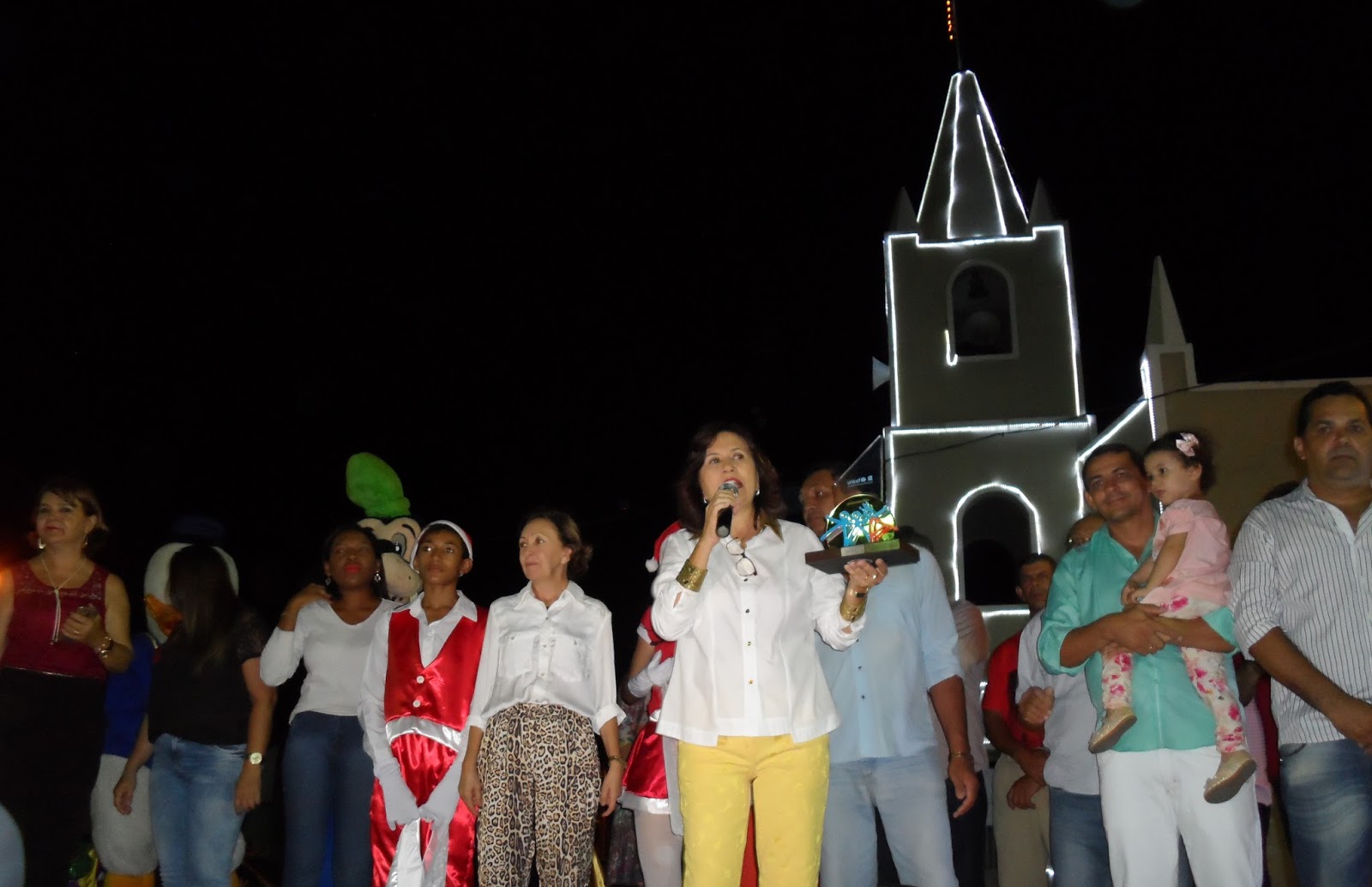 Prefeita Bernadete Rêgo abriu oficialmente a programação natalina