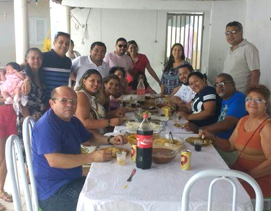 Almoço na residência de dona Nazaré, em Ponta do Mel 