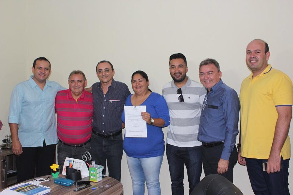 O presidente do PHS-RN, Leandro Prudêncio, acompanhou Souza na visita a Jaçanã