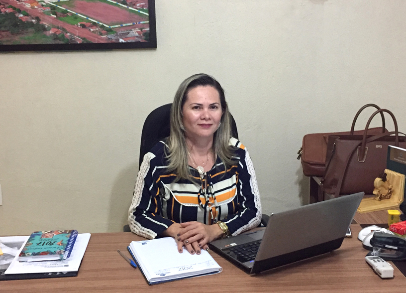Milane Azevedo busca proporcionar o melhor pela educação municipal