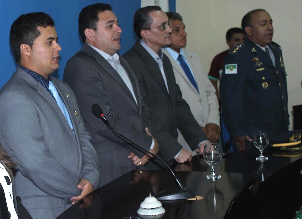 Presidente da Câmara, Moabe Soares, prefeito Bibiano e Souza 