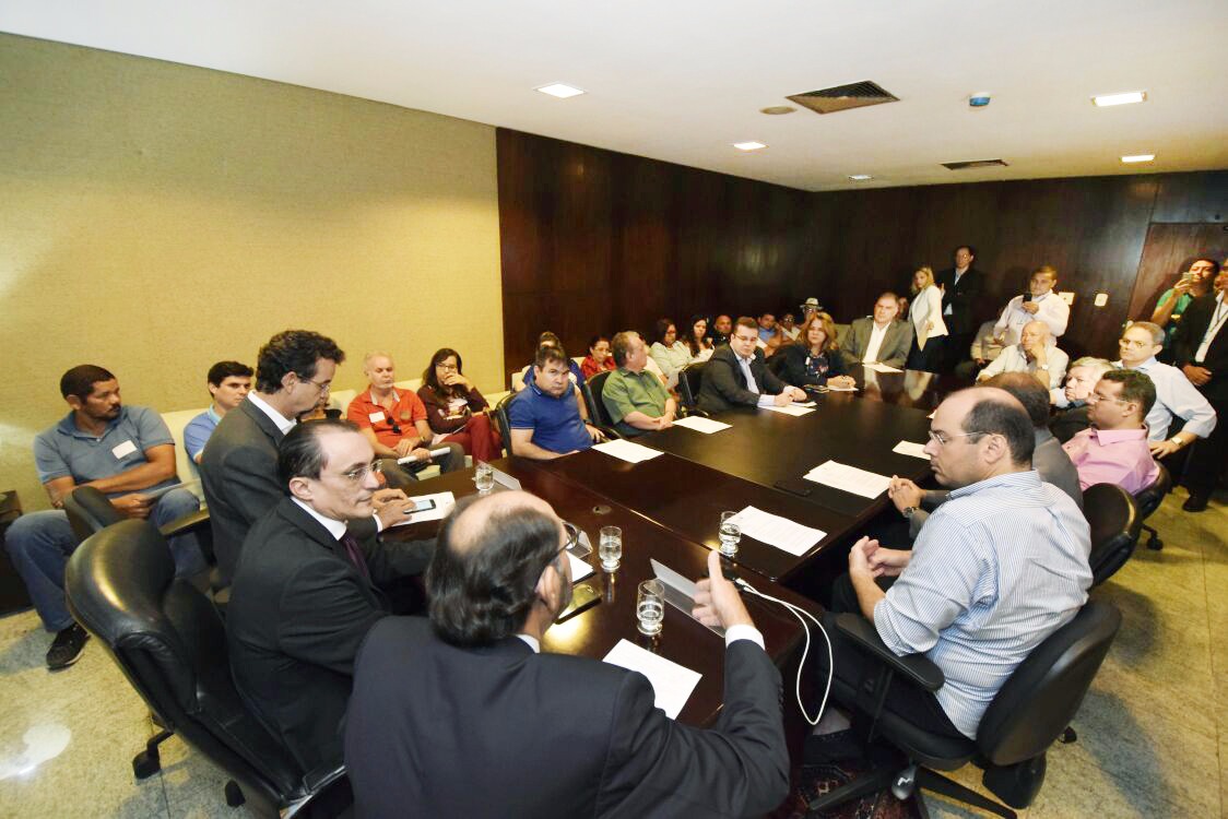 Ato contou com a participação de representantes dos diversos segmentos