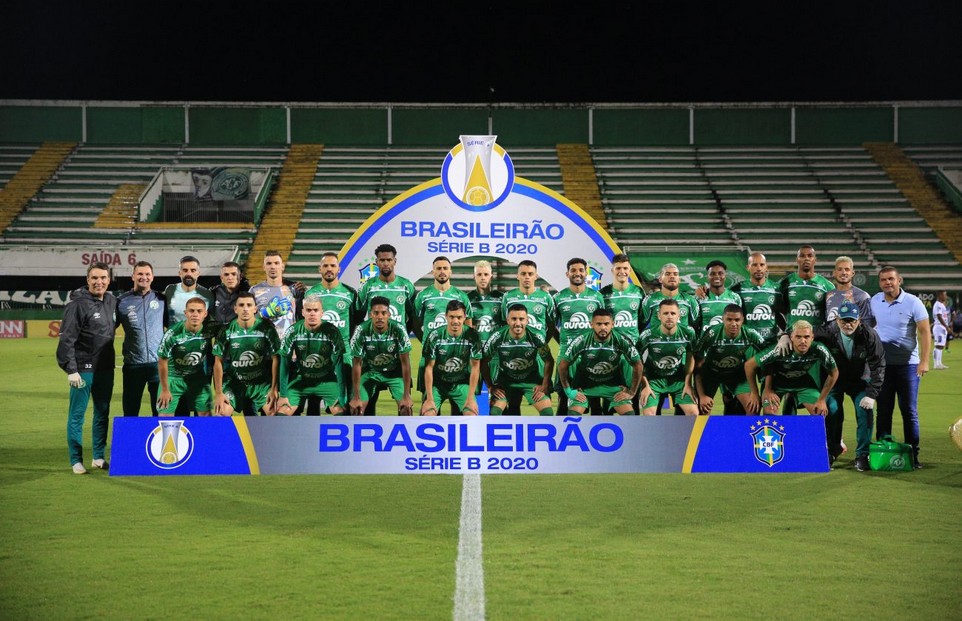 Sport mantém resiliência e vence Chapecoense na Série B