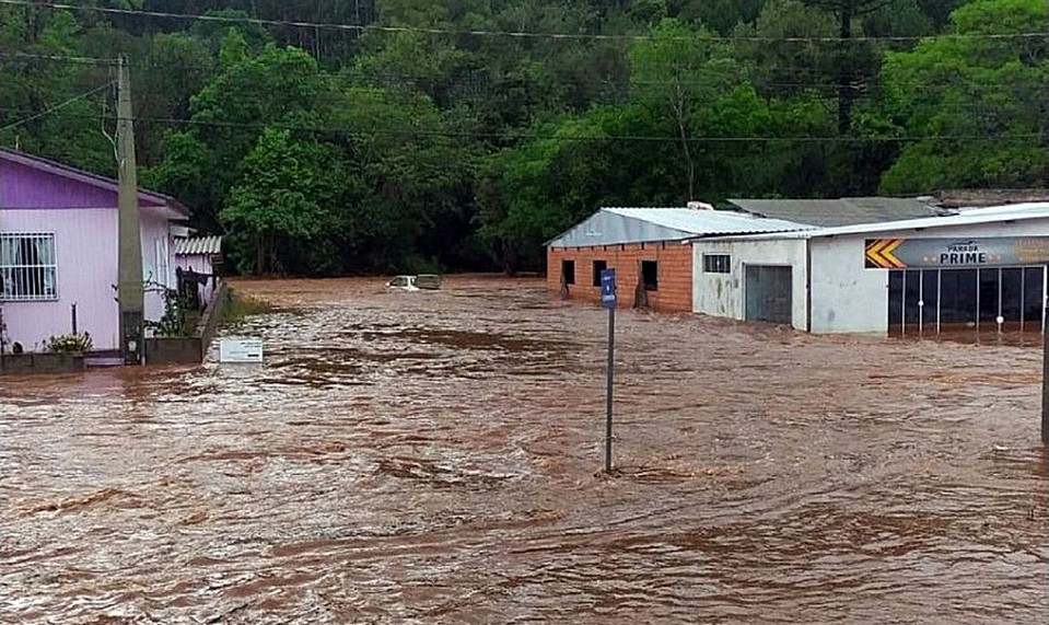 Força Tarefa Do Governo Federal Visitará áreas Atingidas Pelas Fortes Chuvas Em Santa Catarina 