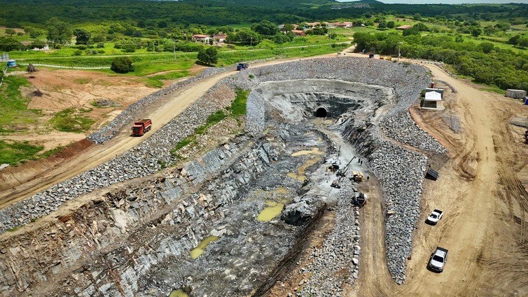 Obras-do-Ramal-do-Apodi-saem-de-10-em-2022-para-93-em-abril-de-2026_foto-3