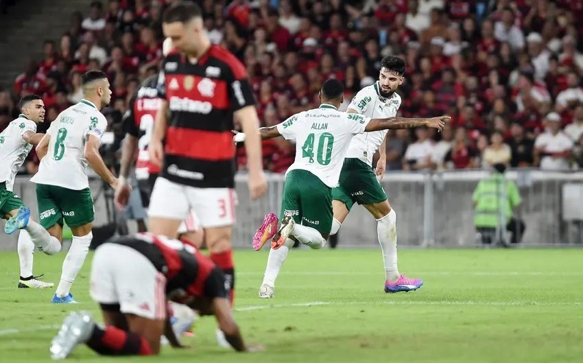 flaco comemora gol