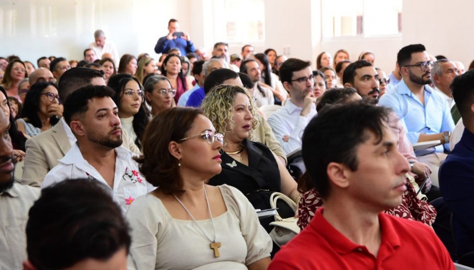 posse-de-novos-professores-enio-freire-10-1024x683