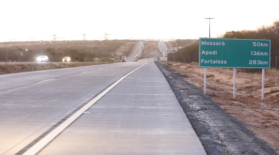 Ministério dos Transportes prepara licitação para duplicar três novos trechos da BR-304 (4)