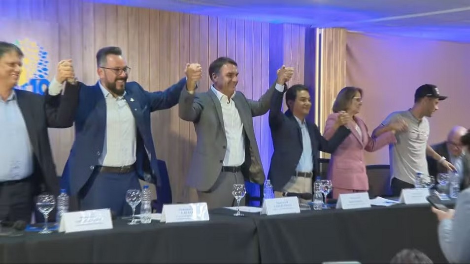 flavio e republivanos